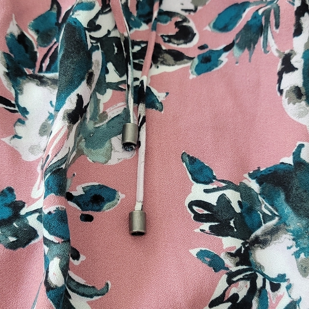 Splendid Rose Floral Blouse - Picture 6 of 11